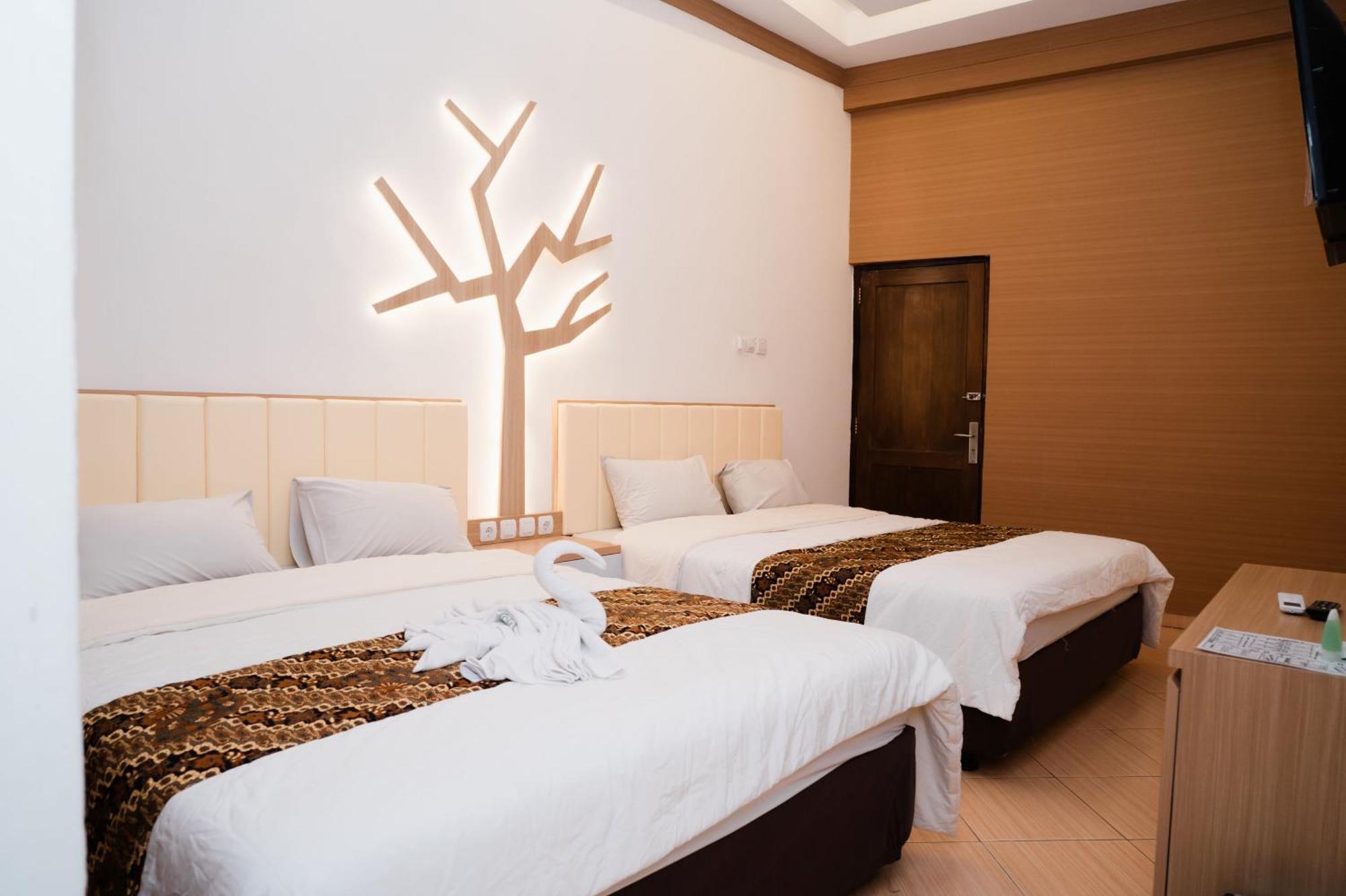 Hotel Grha Somaya 2*